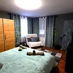 Nayri House *