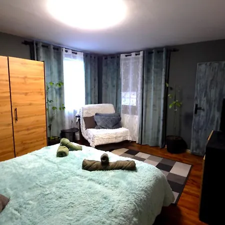 Nayri House самоков,село доспей *