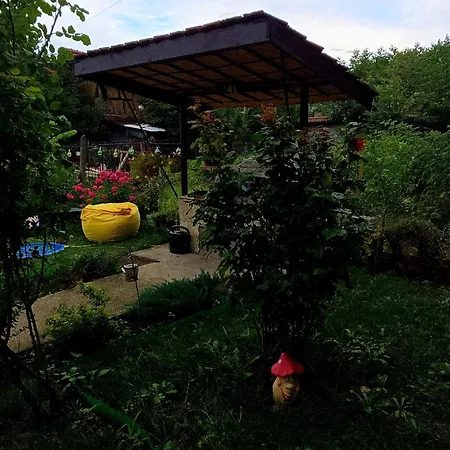 Nayri House самоков,село доспей